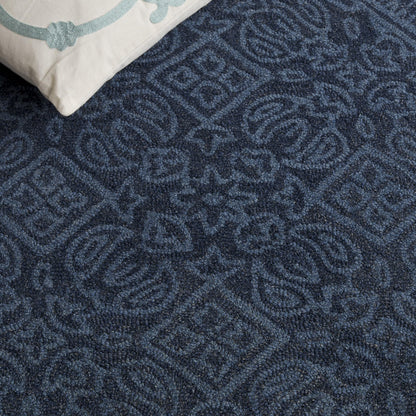 SAFAVIEH Area Rug 8x10 - Dip Dye Collection - Large - Navy Blue, Handmade Wool, Ideal for Living Room, Bedroom, Office, Dining Space (DDY151N)