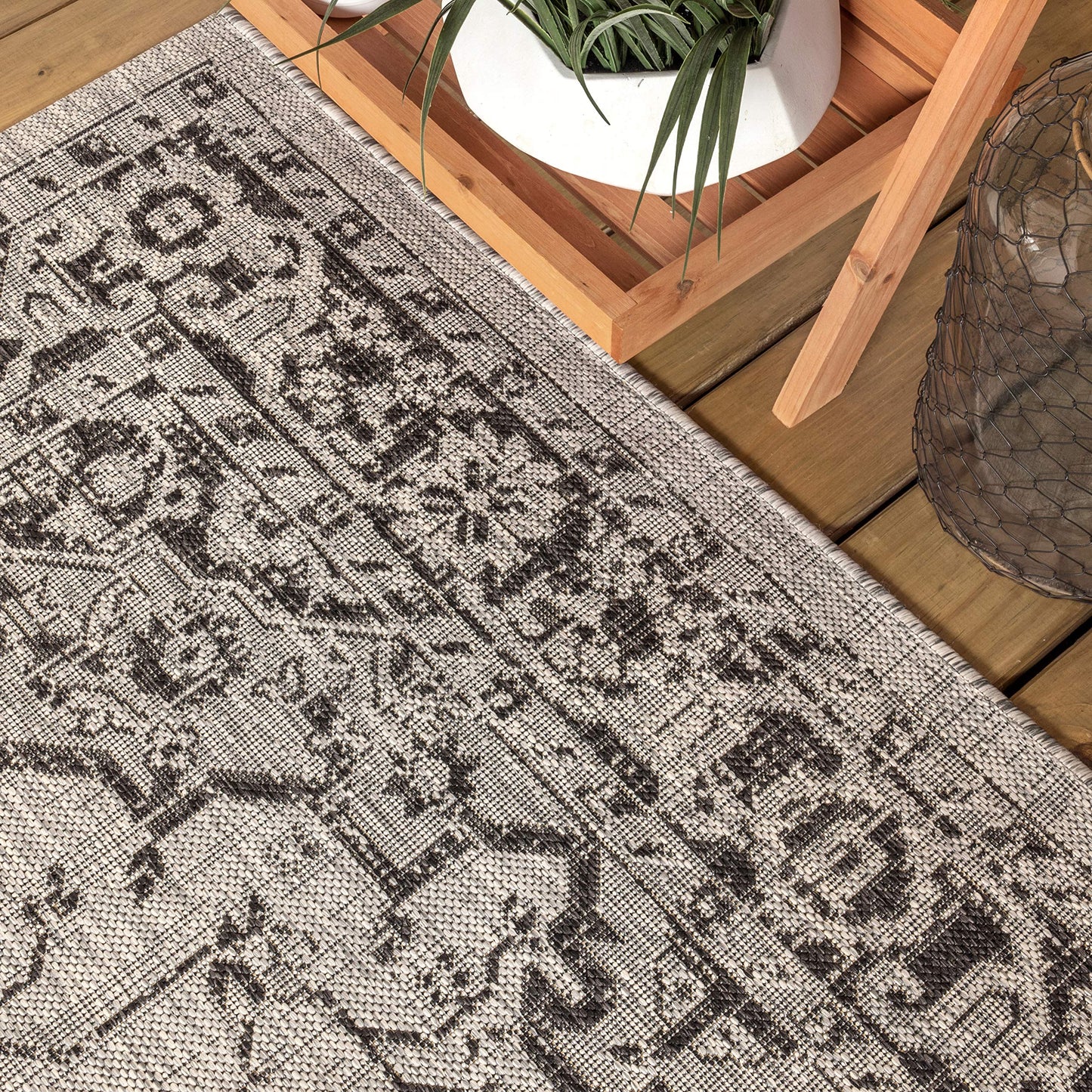 JONATHAN Y Boho Medallion Indoor Outdoor Area Rug 3X5 Gray/Black, Rozetta Textured Weave for Backyard, Patio, Porch, Easy-Cleaning, High Traffic, Pet-Friendly, Non-Shedding (SMB102D-3)