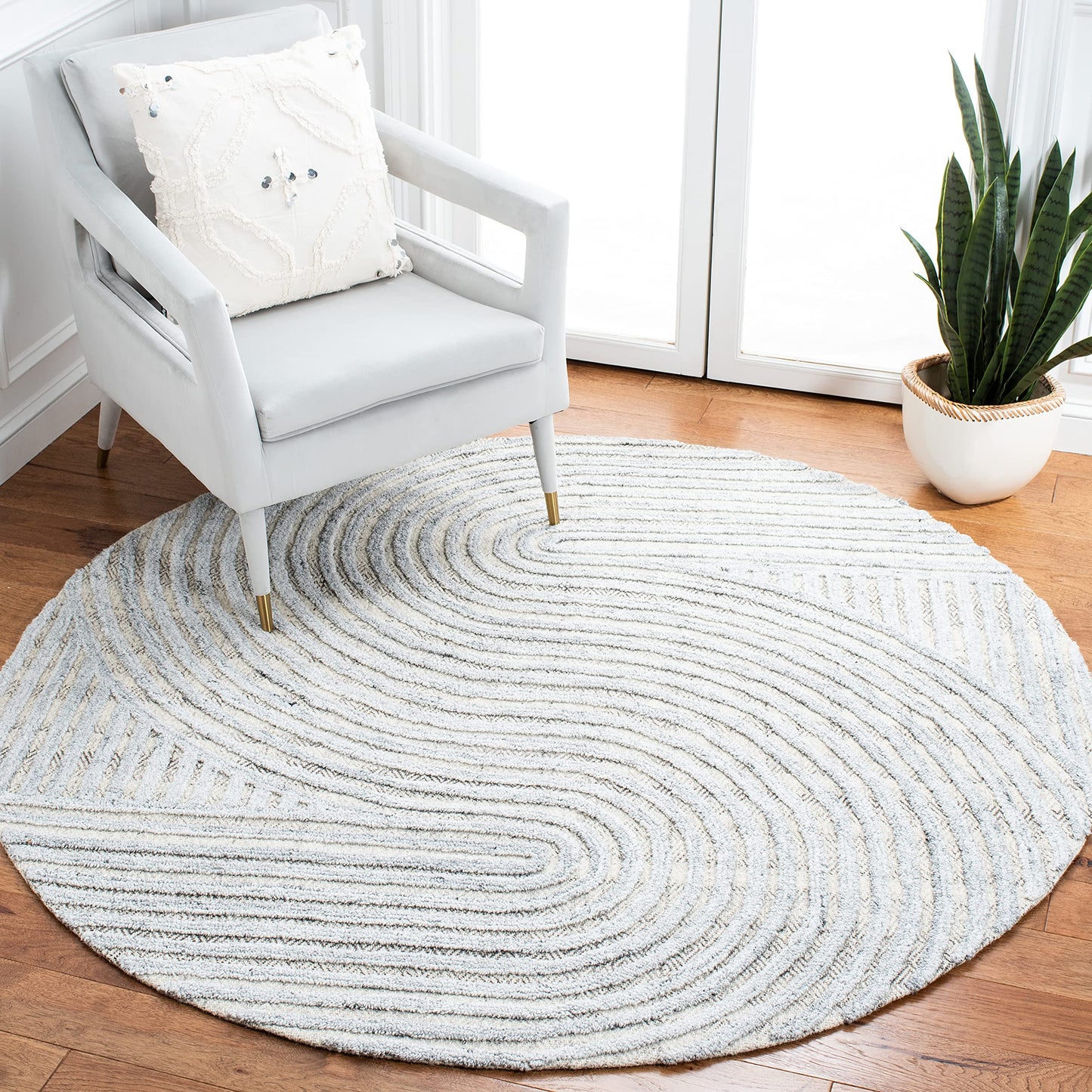 SAFAVIEH South Hampton Collection Area Rug - 8' Round, Grey, Handmade Wool, Ideal for The Living Room, Dining Room, Bedroom (SHA301F-8R)