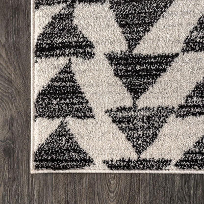 JONATHAN Y Aisha Moroccan Triangle Geometric Cream/Black Indoor Area Rug, 8x10, Contemporary, Modern, Easy-Cleaning for Living Room, Bedroom, Kitchen, Pet Friendly, Non-Shedding (MOH206A-8)