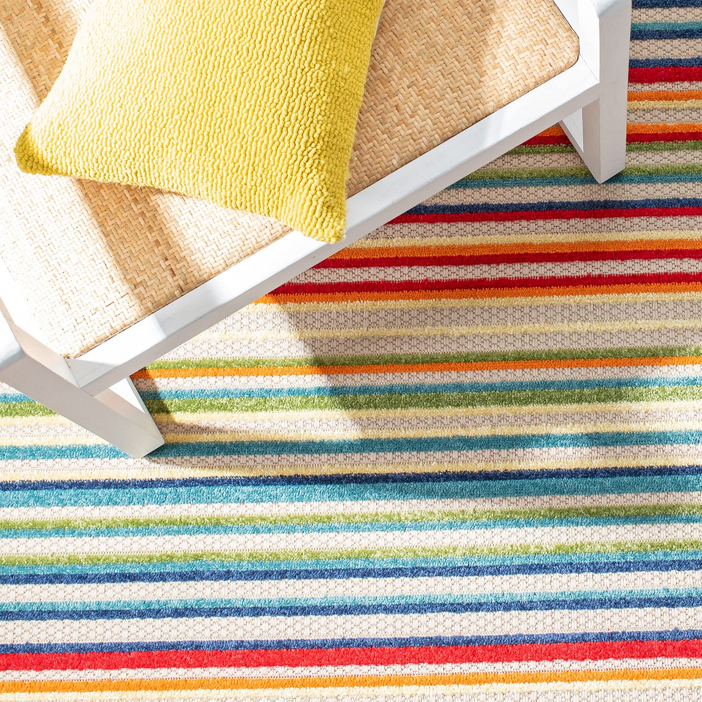 SAFAVIEH Washable Rug Outdoor Cabana Collection - 8' x 10', Ivory & Green, Non-Shedding & Easy to Clean, Ideal for Patio, Backyard, Mudroom (CBN323A)