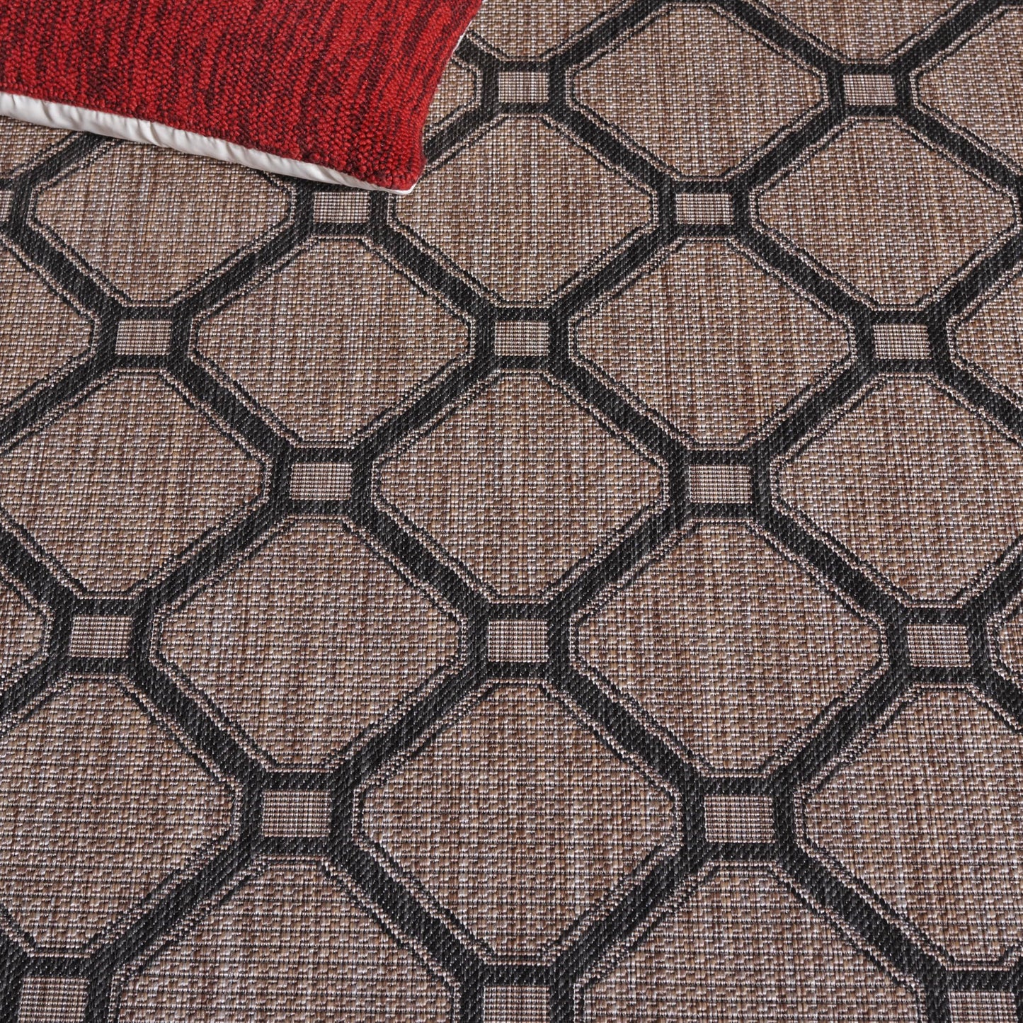 SAFAVIEH Courtyard Collection 2' x 3'7" Natural / Black CY8471 Indoor/ Outdoor Waterproof Easy Cleaning Patio Backyard Mudroom Accent Rug