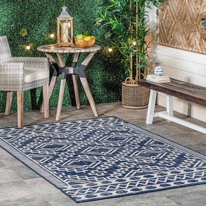 Nuloom Outdoor Performance Cari Blue/Ivory, 8' x 10', Diamond, Soft and Cozy, High Traffic, Stain Resistant, Easy Clean, Durable Area Rug for Indoor/Outdoor Patio, Deck, Porch, Garden, Courtyard