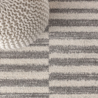 JONATHAN Y Lyla Offset Stripe Gray/Cream Indoor Area Rug, 4x6, Contemporary, Modern, Easy-Cleaning for Living Room, Bedroom, Kitchen, Pet Friendly, Non-Shedding (MOH204A-4)