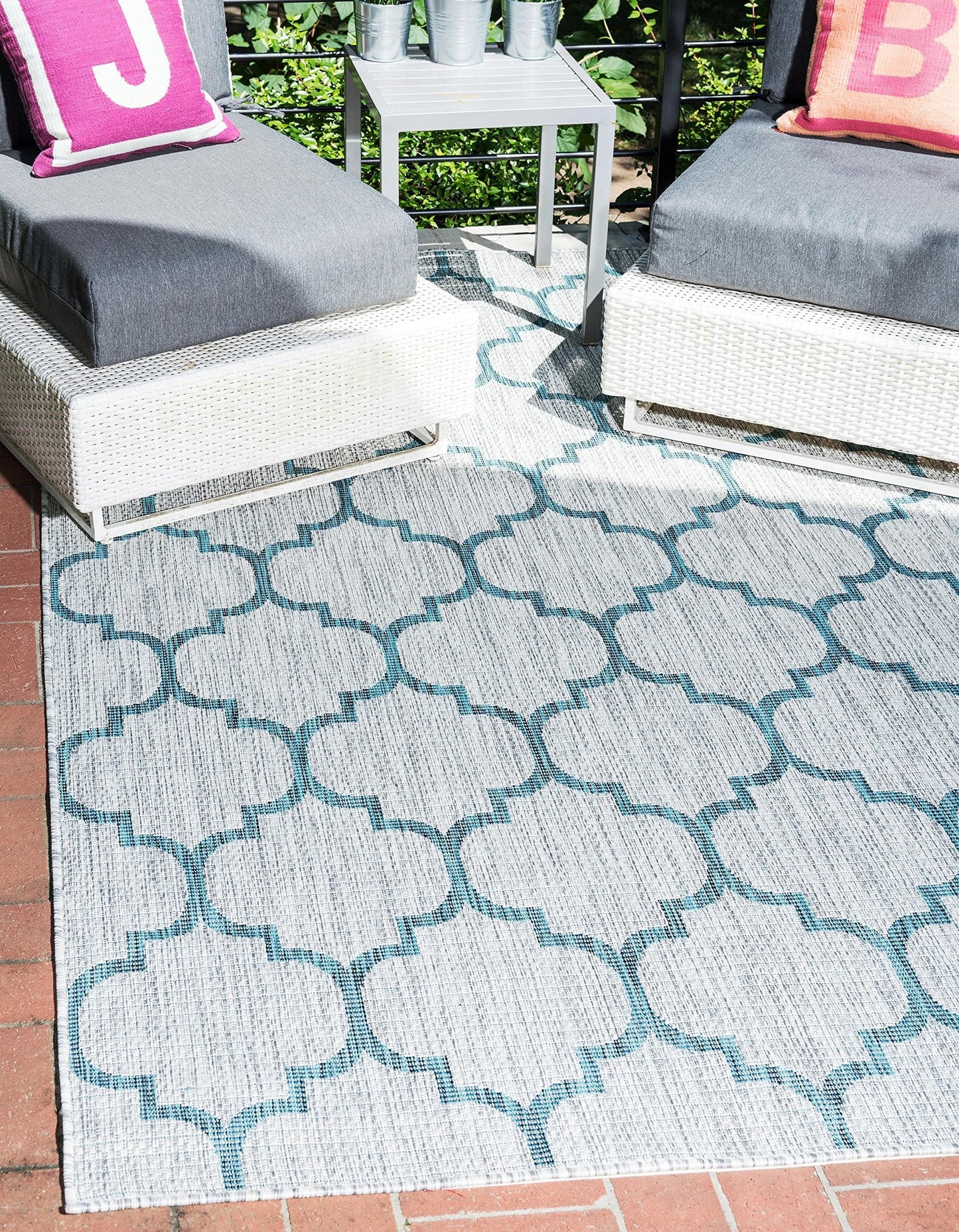 Unique Loom Outdoor Trellis Collection Area Rug (5' 3" x 8' Rectangle, Gray/ Ivory)