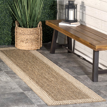"""nuLOOM 5' x 8' Outdoor Area Rug, Casual Design With Striped Border, Stain Resistant, Highly Durable, For Patio, Balcony, Bedroom, Living Room, Dining Room, Bathroom, Light Brown"""