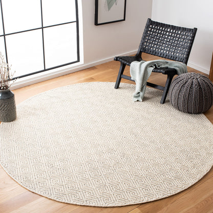 SAFAVIEH Natura Collection Area Rug - 7' Round, Ivory & Light Grey, Handmade Wool, Ideal for High Traffic Areas in Living Room, Bedroom (NAT503A)