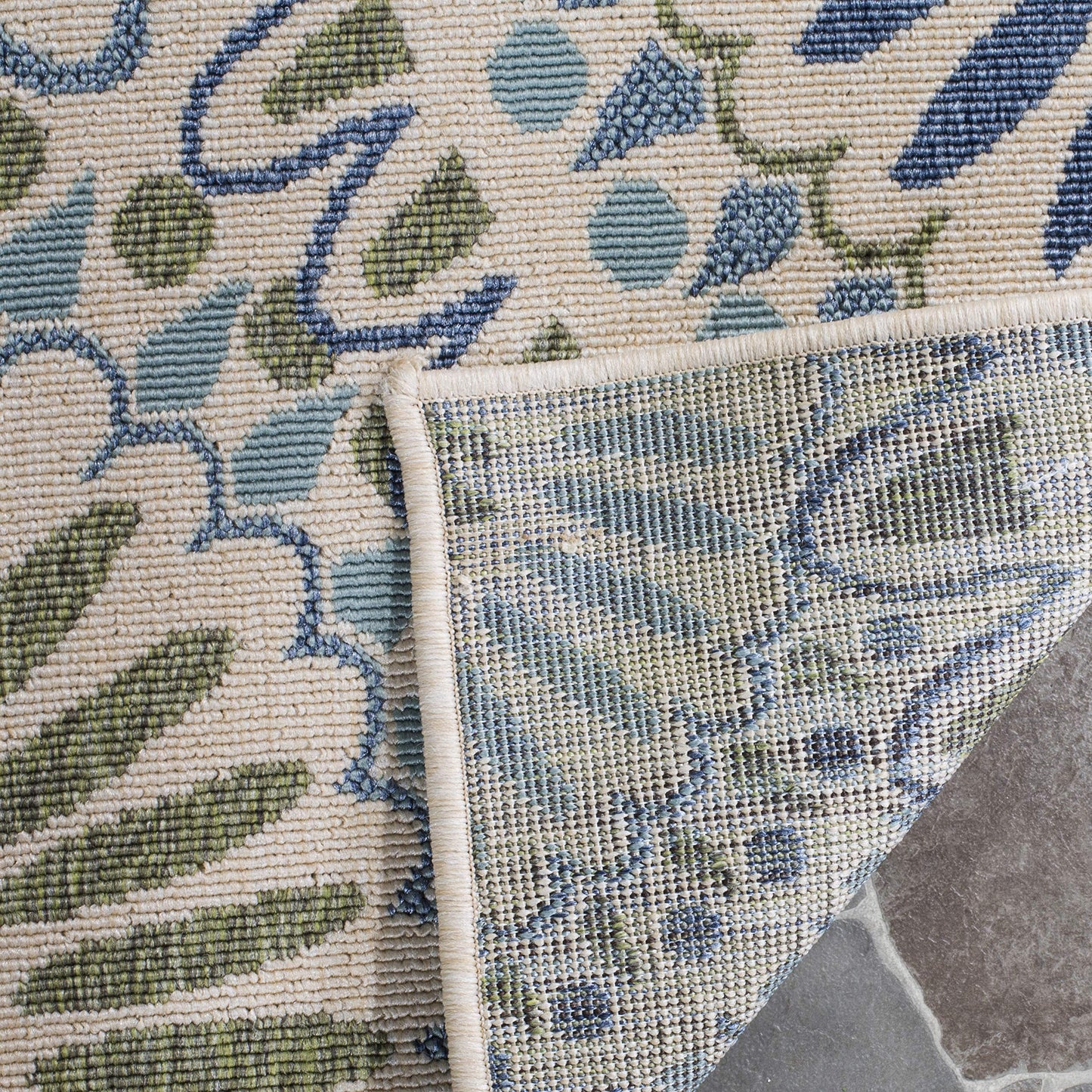 SAFAVIEH Washable Rug Outdoor Veranda Collection - 2'7' x 5', Cream & Green, Non-Shedding & Easy to Clean, Ideal for Patio, Backyard, Mudroom (VER091-0614)