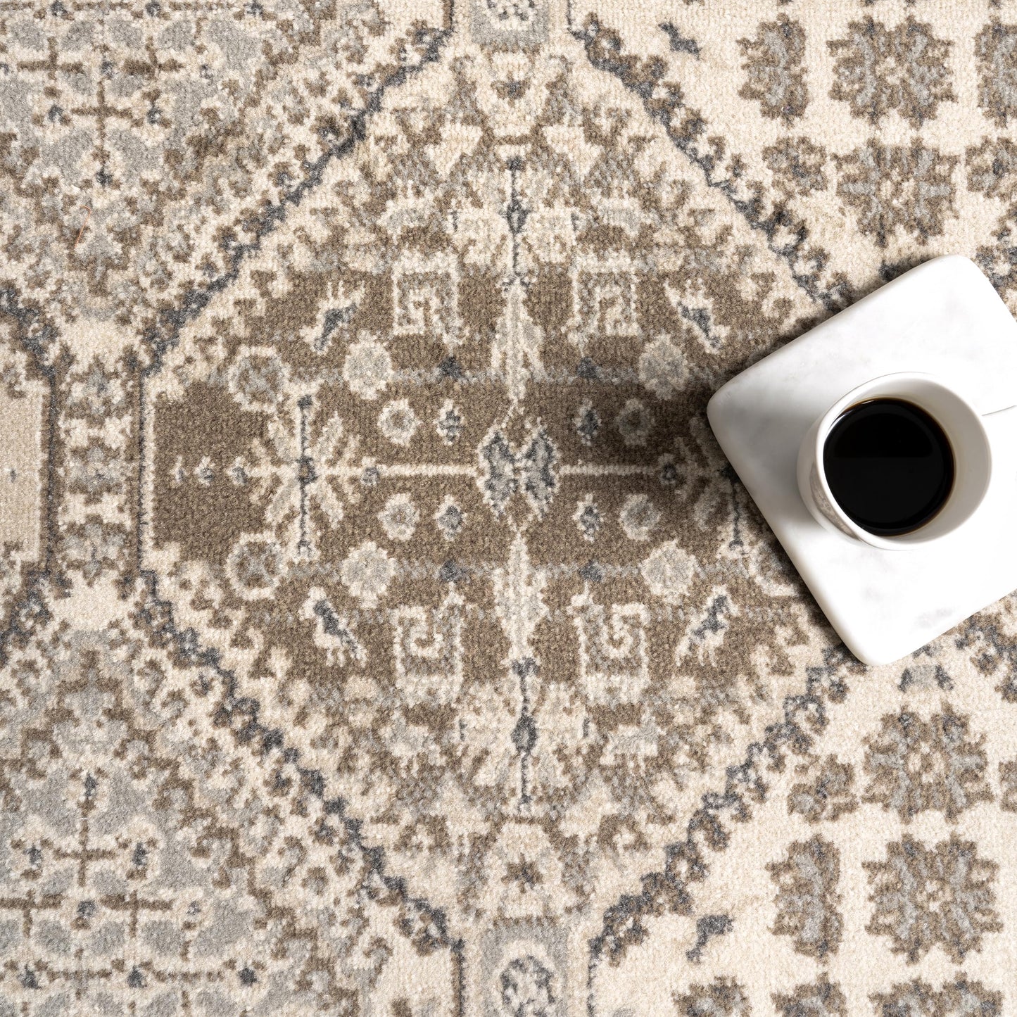 nuLOOM 2x10 Becca Traditional Tiled Area Rug, Beige, Faded Transitional Design, Stain Resistant, For Bedroom, Dining Room, Living Room, Hallway, Office, Kitchen, Entryway
