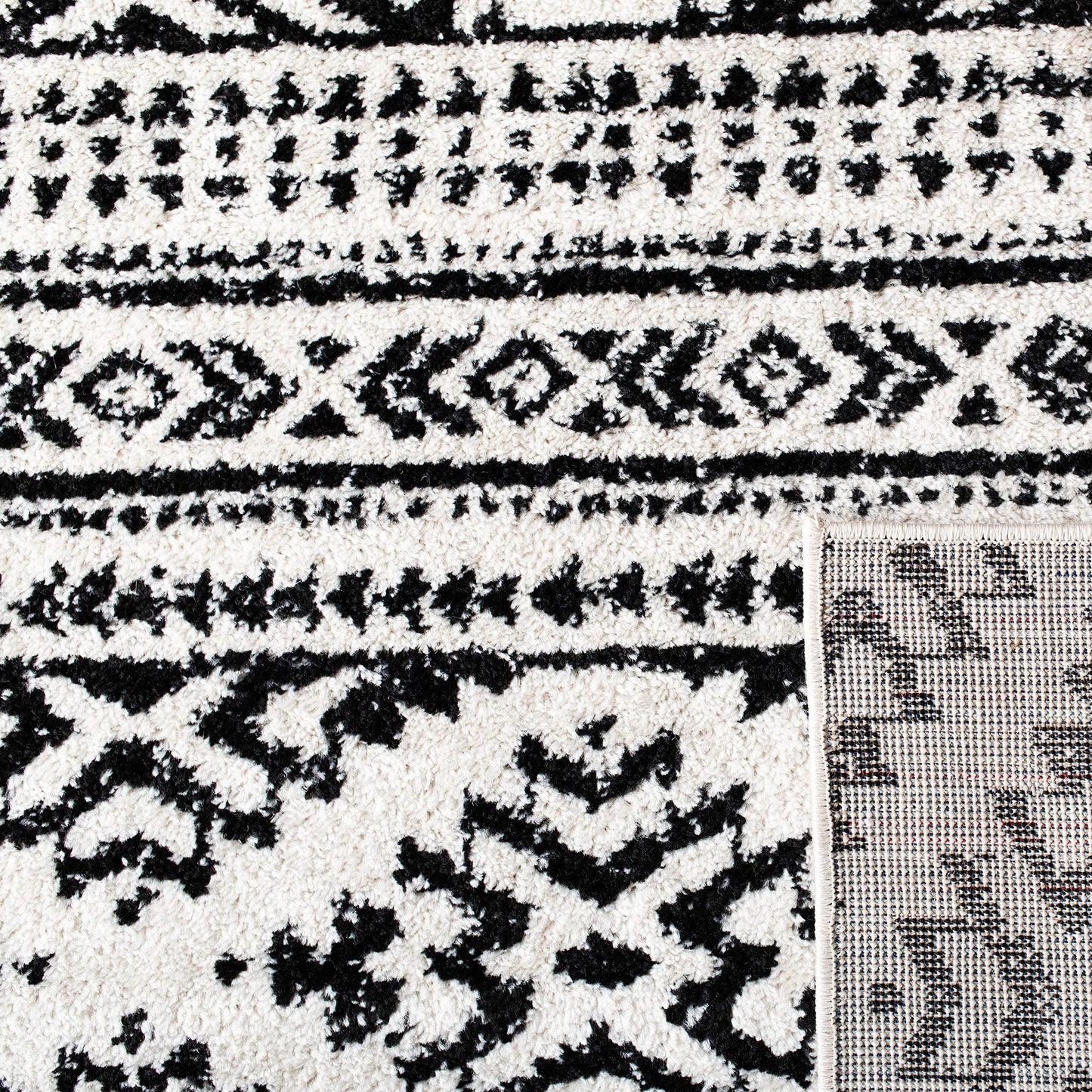 SAFAVIEH Area Rug 8x10 - Tulum Collection - Large - Ivory & Black, Moroccan Boho Tribal Design, Non-Shedding & Easy to Clean, Ideal for Living Room, Bedroom, Dining Space (TUL272B)