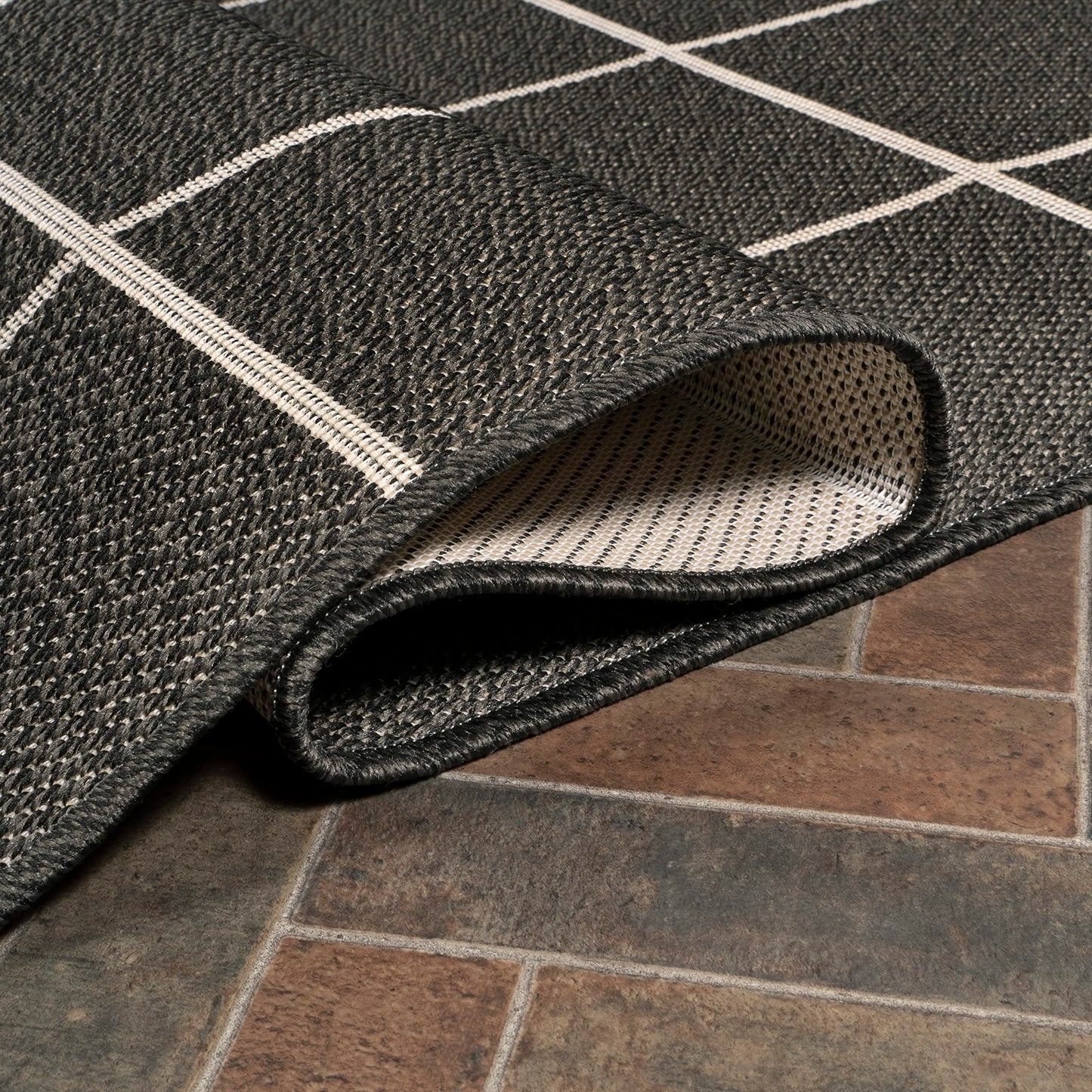 JONATHAN Y Grid Squares Indoor Outdoor Area Rug 3X5 Black/Cream, Modern for Backyard, Patio, Porch, Easy-Cleaning, High Traffic, Pet-Friendly, Non-Shedding (SMB200B-3)