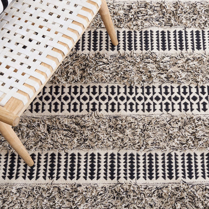 SAFAVIEH Area Rug 8x10 - Natura Collection - Large - Black & Ivory, Flat Weave Cotton, Ideal for Living Room, Bedroom, Dining Space (NAT926Z)