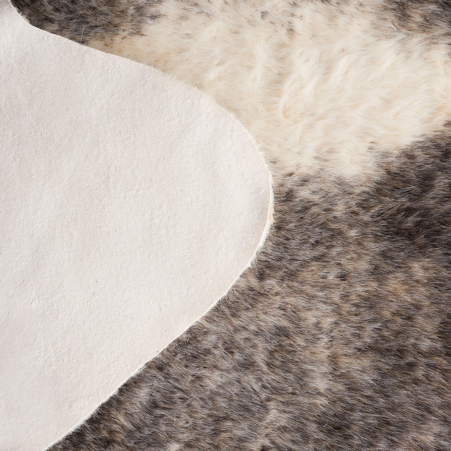 SAFAVIEH Faux Cow Hide Collection 3' x 5' Grey/Ivory FCH203F Rustic Western Boho Entryway Living Room Foyer Bedroom Accent Rug