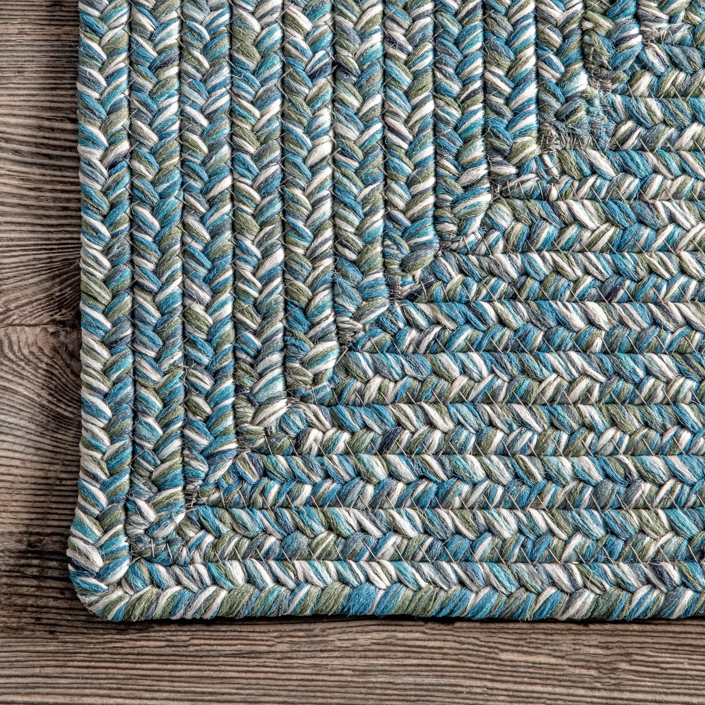 nuLOOM 3' x 5' Solid Hand Braided Indoor/Outdoor Area Rug, Pet-Friendly, High Traffic, Weather Resistant, for Patio, Balcony, Bedroom, Living Room, Dining Room, Wynn Aqua