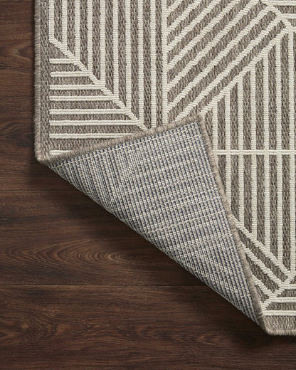 Loloi II Rainier Collection RAI-03 Beige/Ivory, Indoor/Outdoor 7'-10" x 10'-10" Area Rug