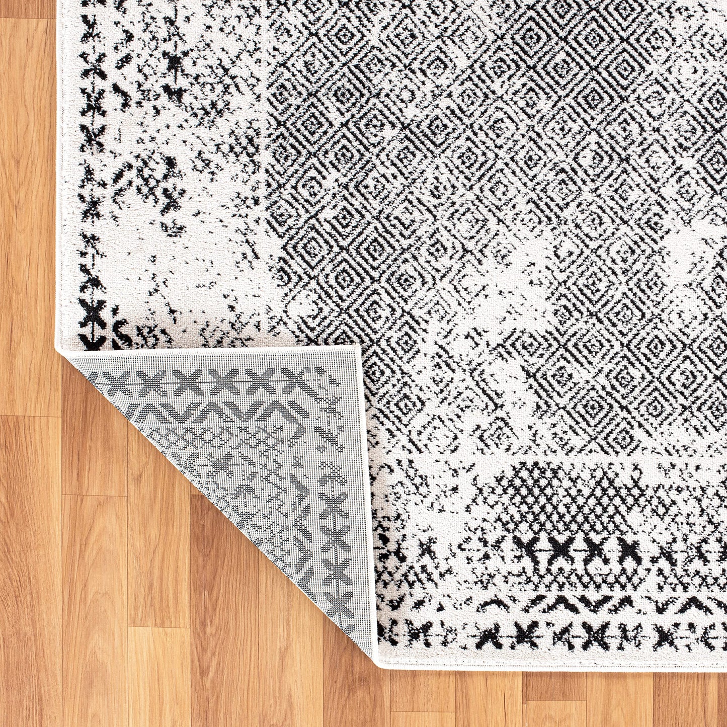 Rugshop Bohemian Distressed Border Stain Resistant High Traffic Living Room Kitchen Bedroom Dining Home Office Area Rug 7'10 x 10' Black