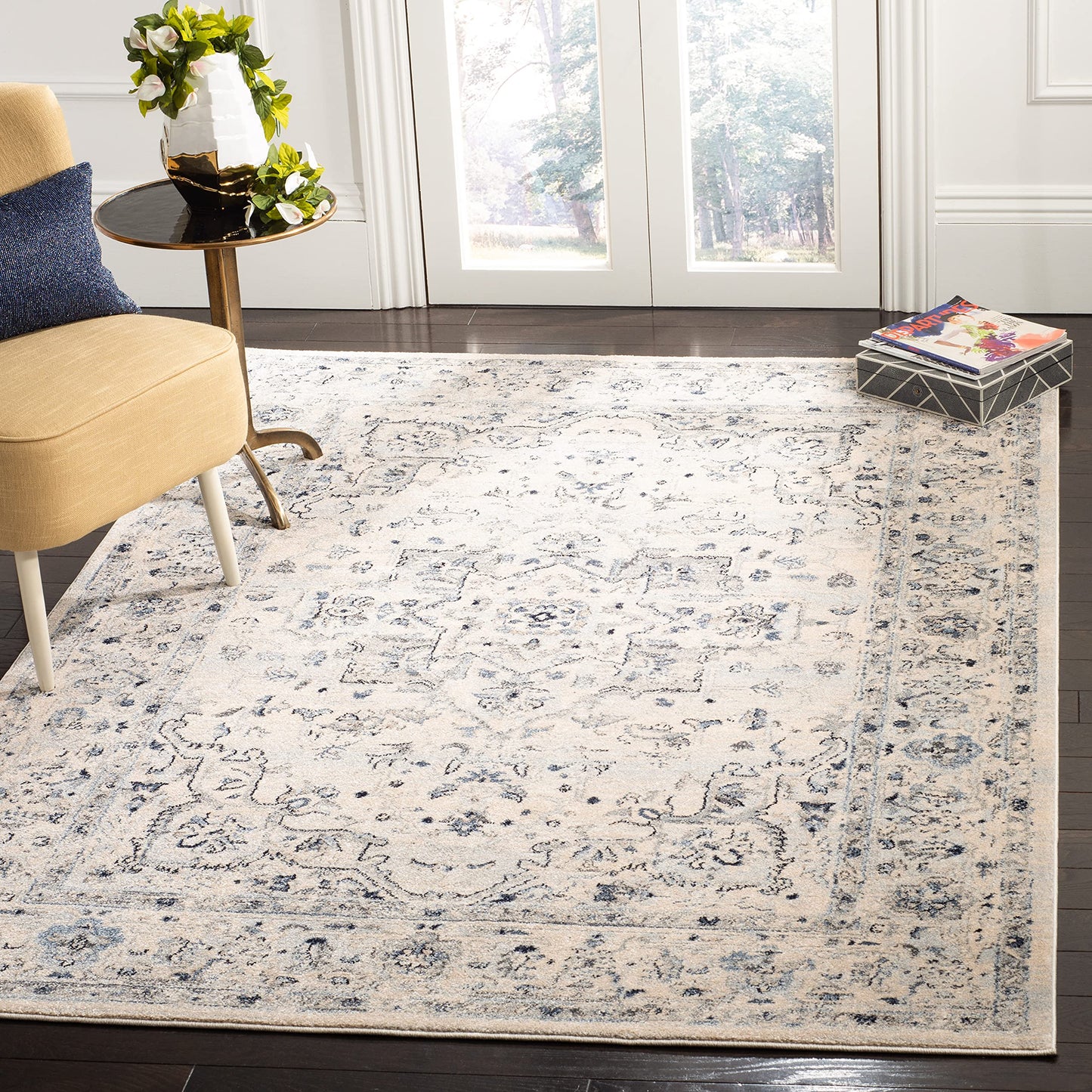 SAFAVIEH Charleston Collection Area Rug - 9' x 12', Ivory & Light Blue, Oriental Distressed Design, Non-Shedding & Easy Care, Ideal for High Traffic Areas in Living Room, Bedroom (CHL411M)