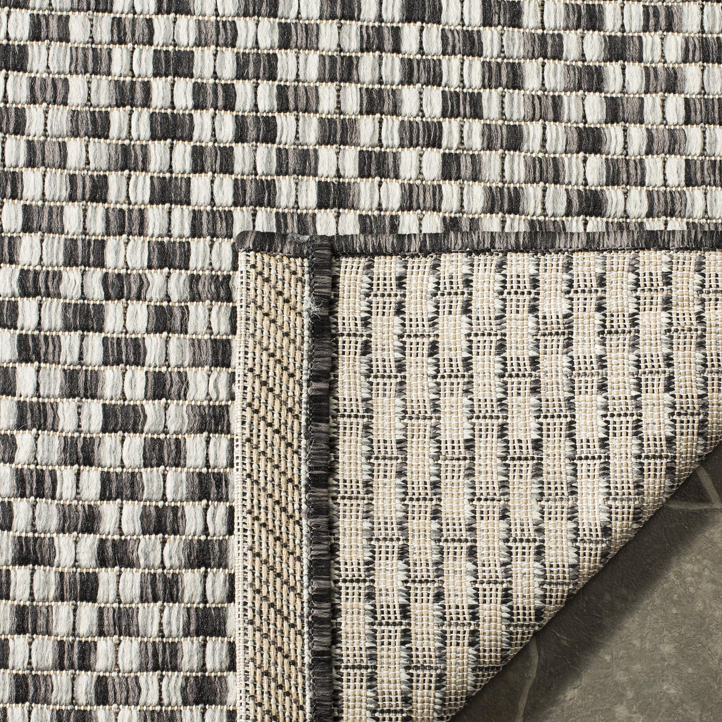 SAFAVIEH Washable Rug Outdoor Courtyard Collection - 2' x 3'7", Black & Light Grey, Non-Shedding & Easy Cleaning, Ideal for Patio, Front Door, Entryway, Doormat (CY8653-37621)