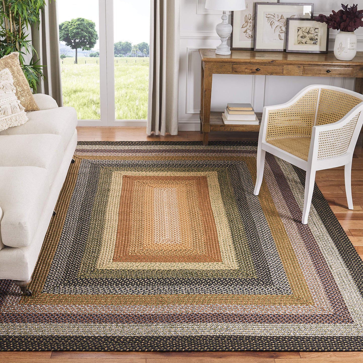 SAFAVIEH Washable Rug Outdoor Braided Collection - 5' Square, Multi, Handmade & Reversible, Non-Shedding & Easy to Clean, Ideal for Patio, Backyard, Mudroom (BRD308A)