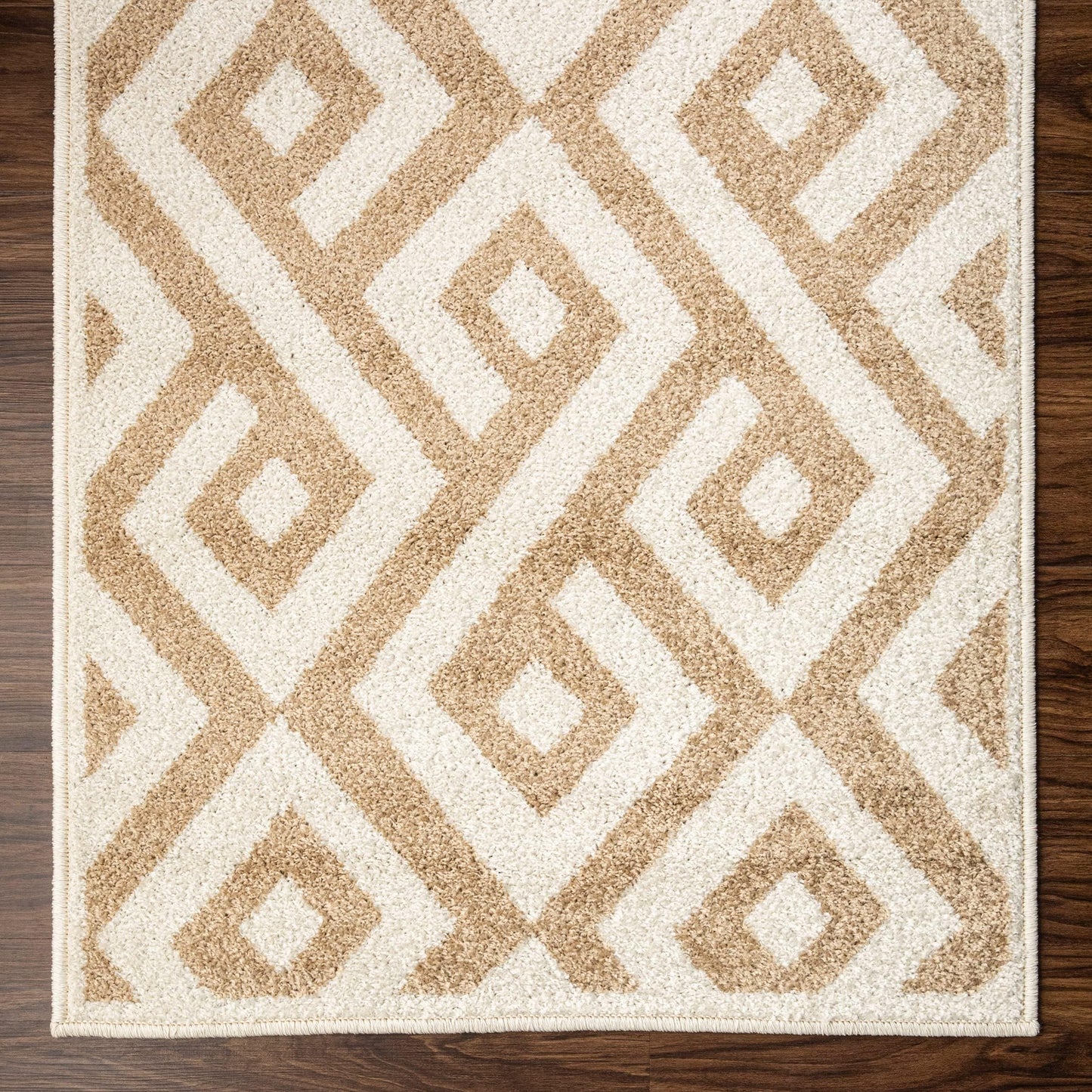 Superior Indoor Area Rug, Jute Backing, Modern Plush Rugs for Entryway, Living Room, Kitchen Floors, Bedroom, Hallway, Office Floor Cover, Diamond Lattice Rugs, Saxton Collection, 5' x 8', Ivory