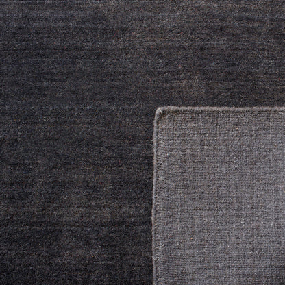 SAFAVIEH Area Rug 8x10 - Himalaya Collection - Large - Black, Handmade Wool, Ideal for Living Room, Bedroom, Office, Dining Space (HIM820Z)