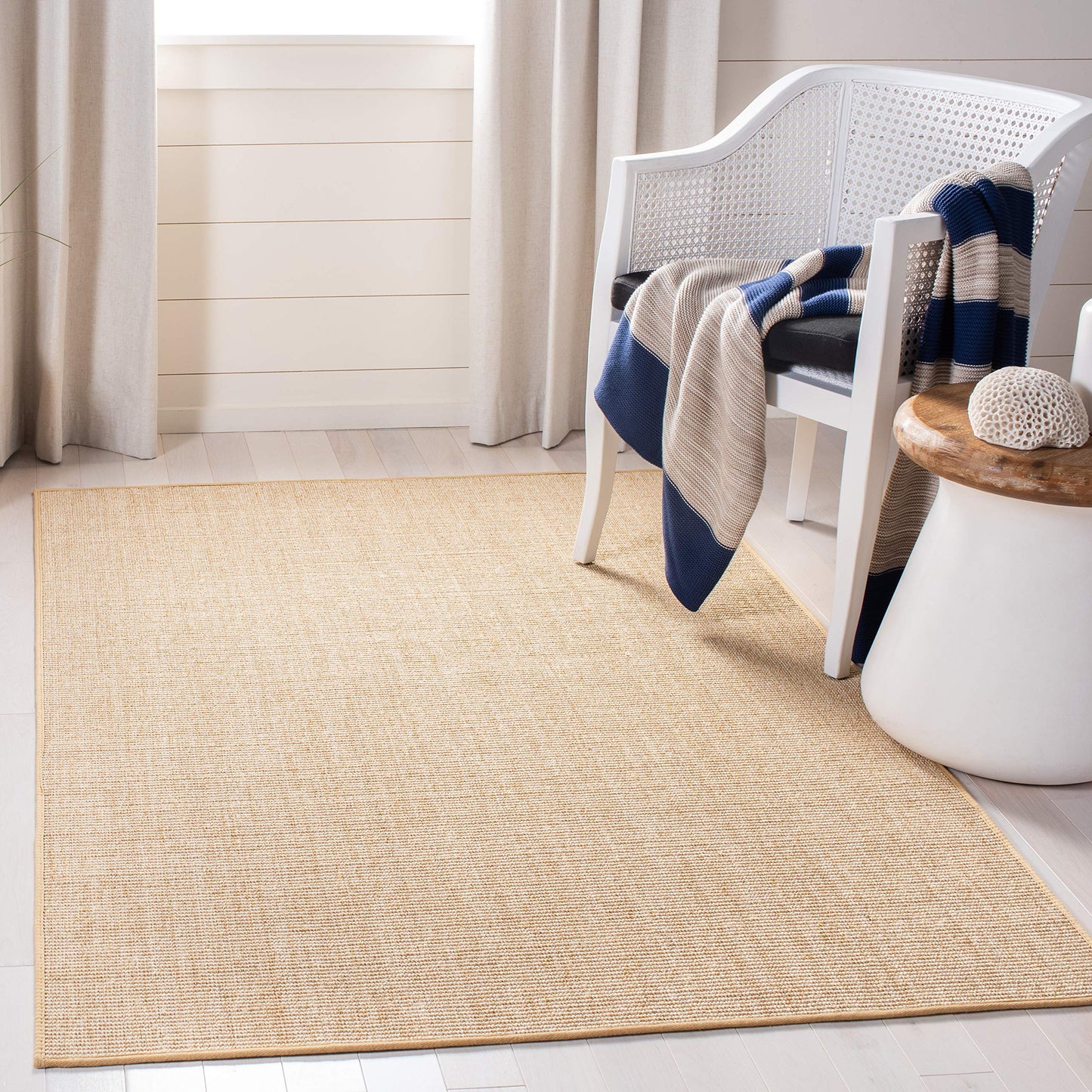 Martha Stewart x SAFAVIEH Area Rug Collection - 5' x 7', Beige & Ivory, Sisal & Jute, Farmhouse Style, Ideal for Living Room, Bedroom, Office, Dining Space (MSR9501C)