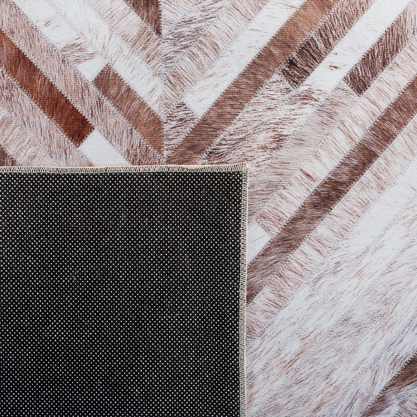 SAFAVIEH Washable Rug Faux Hide Collection - 8' x 10', Beige & Brown, Slip Resistant, Western Rustic Decor, Printed Pattern, Ideal for Living Room, Bedroom, Home Office, Dining Space (FAH526A)