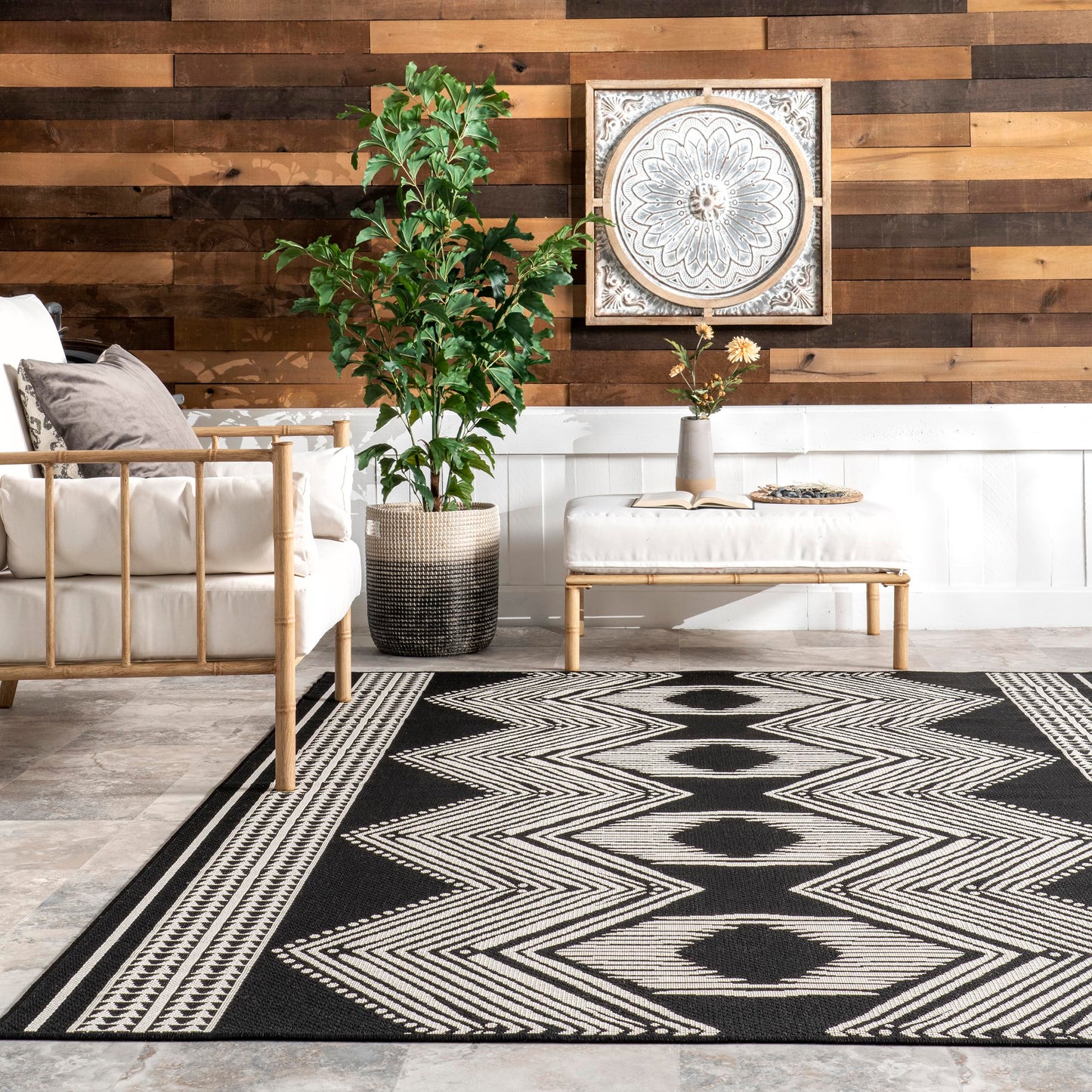 Nuloom Ranya Black/Ivory, 8' x 10', Tribal Geometric, Soft and Cozy, High Traffic, Stain Resistant, Easy Clean, Durable Area Rug for Indoor/Outdoor Patio, Deck, Porch, Garden, Courtyard