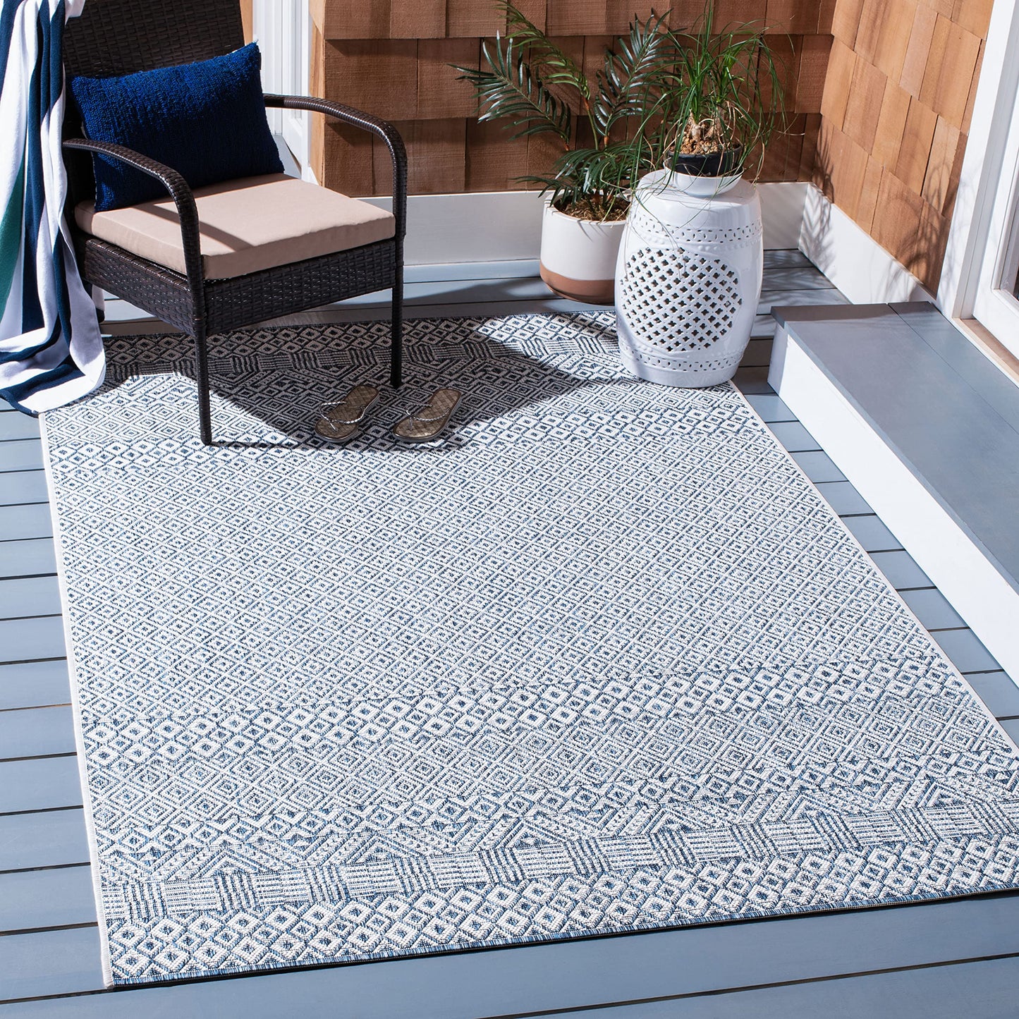 SAFAVIEH Washable Rug Outdoor Courtyard Collection - 5'3" Square, Blue & Navy, Non-Shedding & Easy Cleaning, Ideal for Patio, Backyard, Mudroom (CY8235-53412)