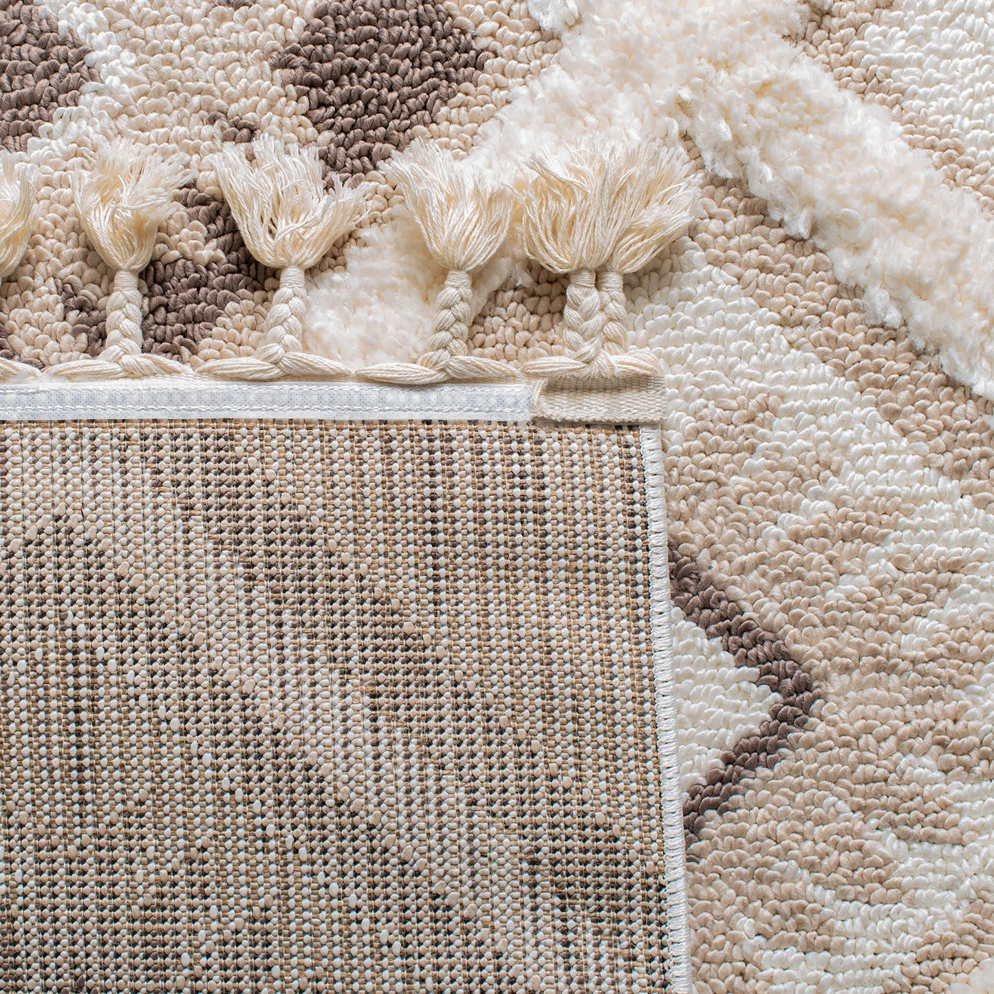 SAFAVIEH Moroccan Tassel Shag Collection Area Rug - 5'3" x 7'6", Ivory & Brown, Boho Design, Non-Shedding & Easy Care, 2-inch Thick Ideal for High Traffic Areas in Living Room, Bedroom (MTS601A)