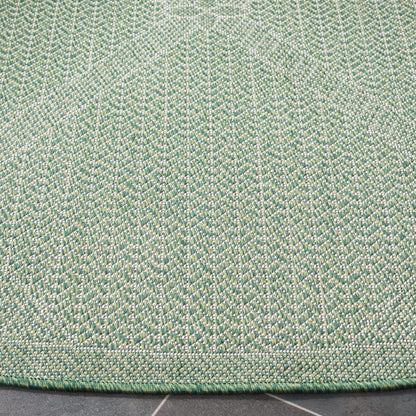 Safavieh Washable Rug Outdoor Bermuda Collection - 6'7" Square, Green & Ivory, Non-Shedding & Easy to Clean, Ideal for Patio, Backyard, Mudroom (BMU851Y)