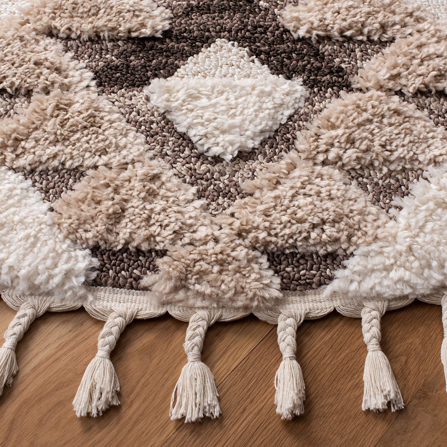 SAFAVIEH Moroccan Tassel Shag Collection Area Rug - 3' Square, Ivory & Brown, Non-Shedding & Easy to Clean, Plush High-Low Texture, Ideal for Living Room, Bedroom, Dining Space (MTS688A)
