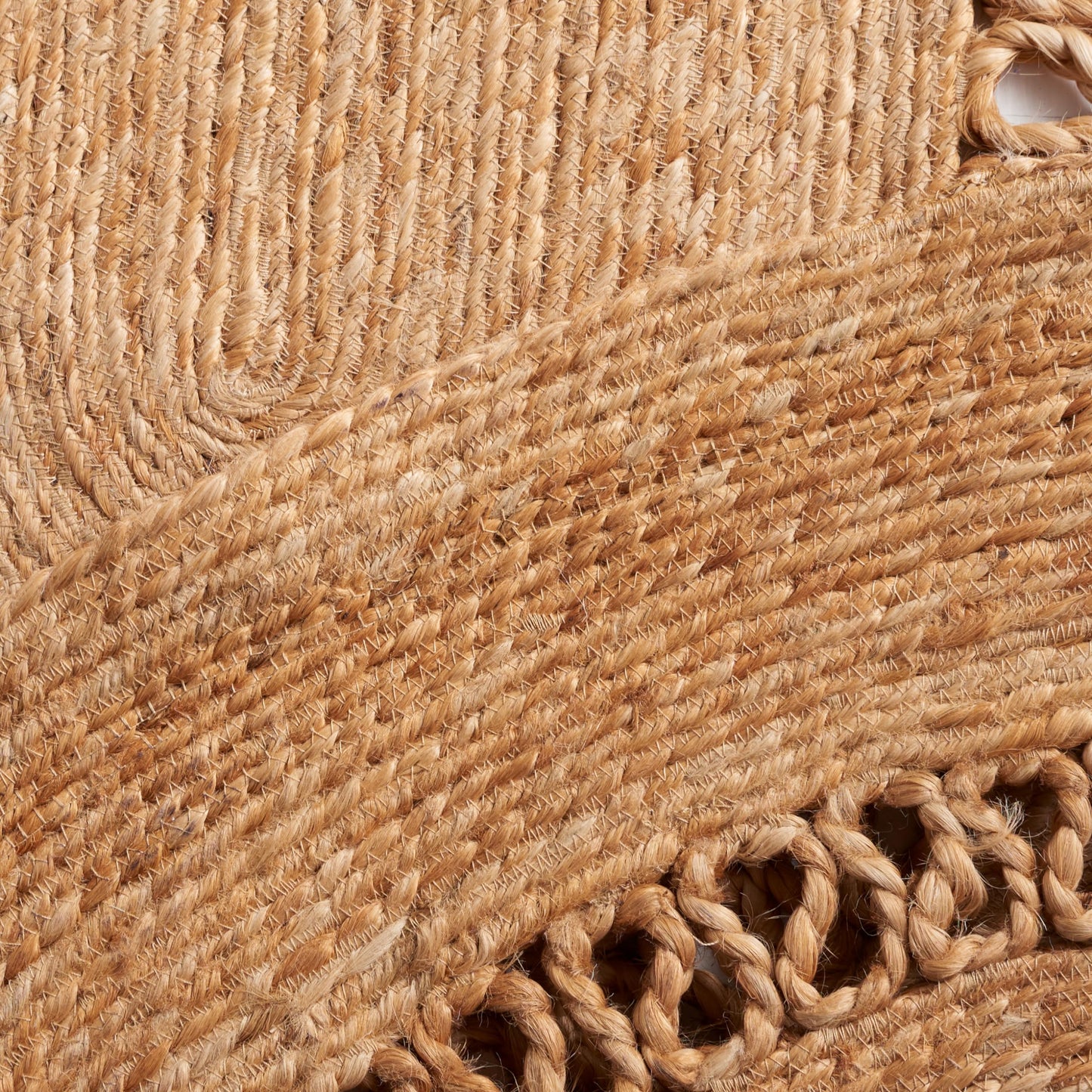 SAFAVIEH Natural Fiber Collection Area Rug - 5' Round, Natural, Handmade Boho Country Charm Jute, Ideal for High Traffic Areas in Living Room, Bedroom (NFB254A)