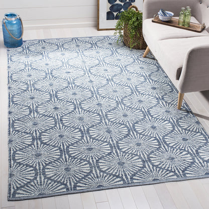 SAFAVIEH Montauk Collection Area Rug - 5' x 8', Navy & Ivory, Handmade Cotton, Ideal for High Traffic Areas in Living Room, Bedroom (MTK606C)