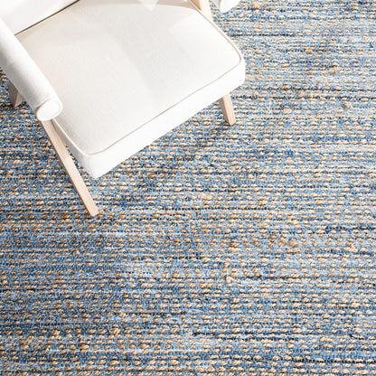 SAFAVIEH Cape Cod Collection Accent Rug - 4' x 6', Natural & Blue, Handmade Flat Weave Coastal Braided Jute, Ideal for High Traffic Areas in Entryway, Living Room, Bedroom (CAP350A)