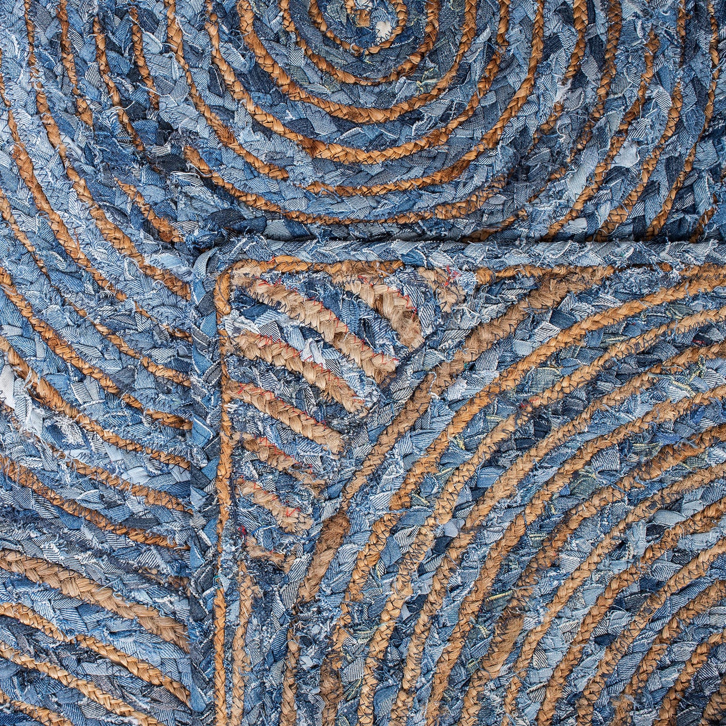 SAFAVIEH Cape Cod Collection Area Rug - 9' x 12', Blue & Natural, Handmade Boho Braided Circles Jute & Cotton, Ideal for High Traffic Areas in Living Room, Bedroom (CAP203M)